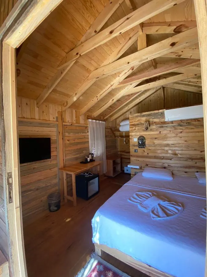 Green Pine Bungalows & Beach Luxury Concept オルデニズ 0*,